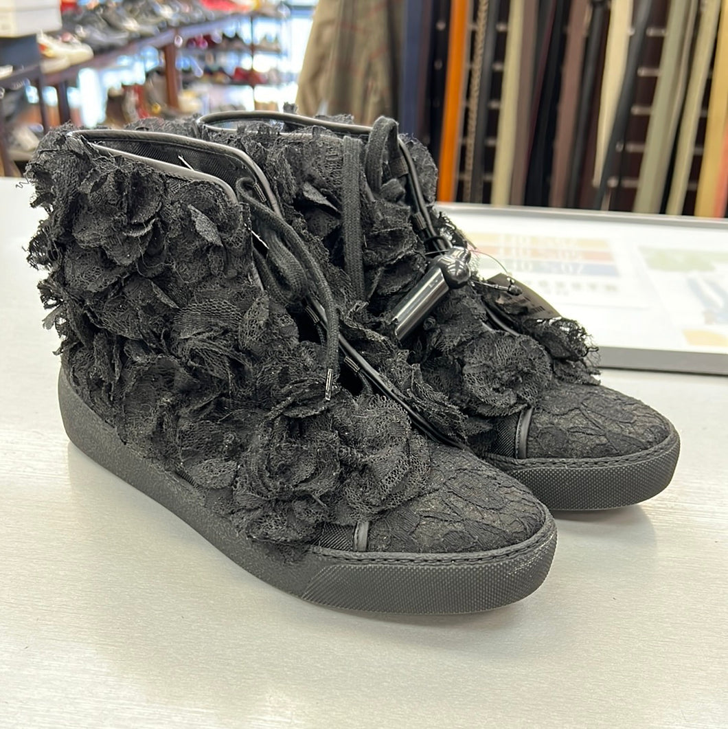 Chanel Sneakers Size:39,5 – UPTOWN CHEAPSKATE OAKLAND PARK
